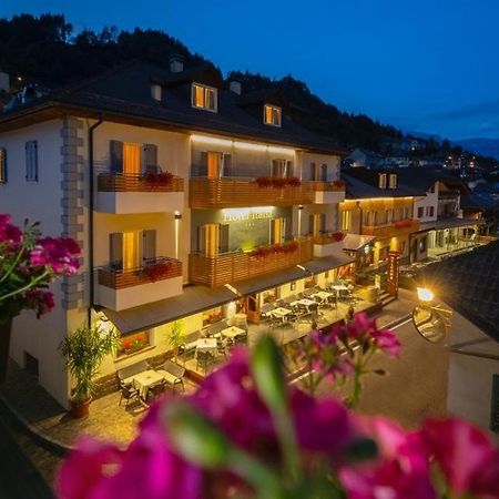 Hotel Italia Кастелло-ди-Фьемме Экстерьер фото