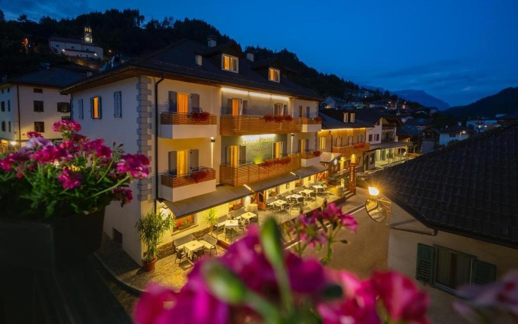 Hotel Italia Кастелло-ди-Фьемме Экстерьер фото
