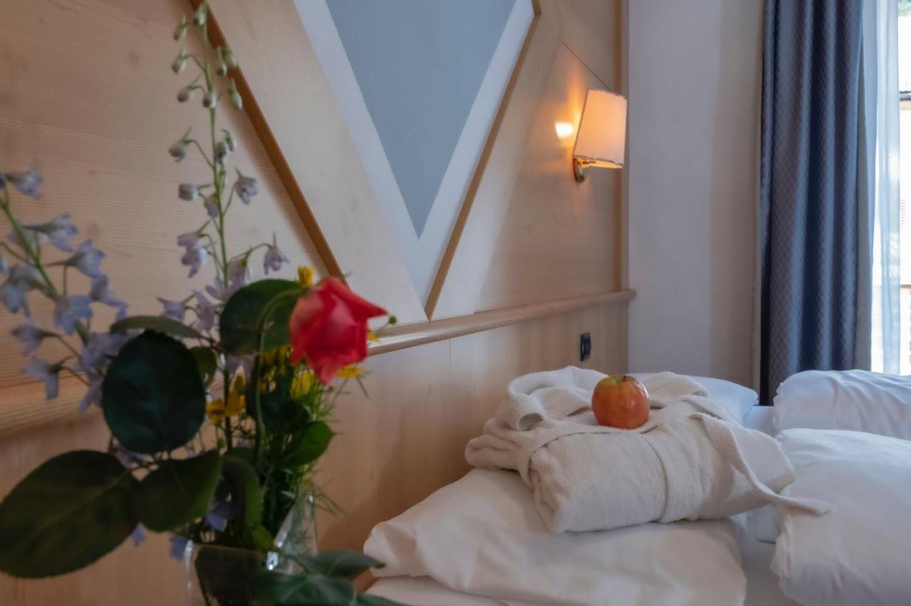 Hotel Italia Кастелло-ди-Фьемме Экстерьер фото
