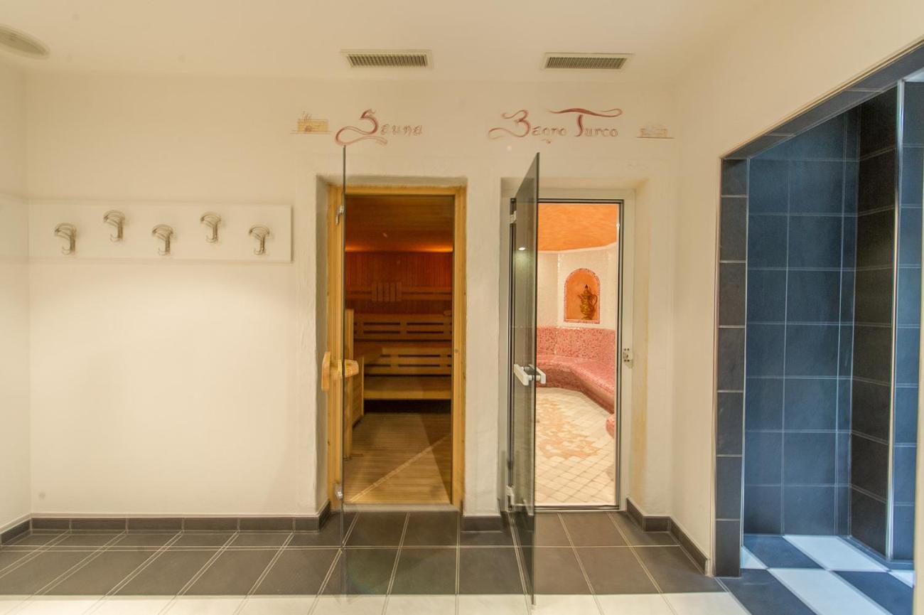 Hotel Italia Кастелло-ди-Фьемме Экстерьер фото