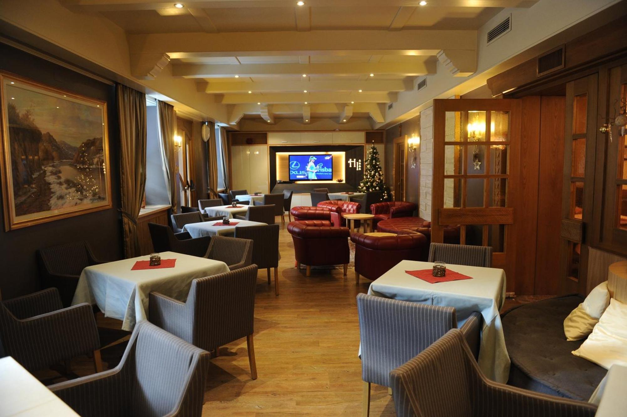 Hotel Italia Кастелло-ди-Фьемме Экстерьер фото