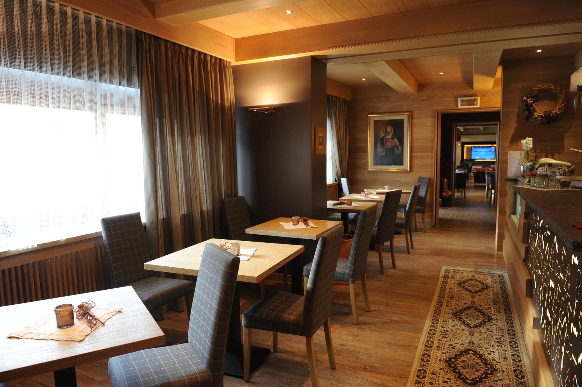 Hotel Italia Кастелло-ди-Фьемме Экстерьер фото