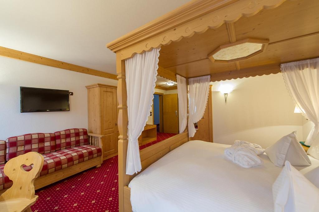 Hotel Italia Кастелло-ди-Фьемме Номер фото